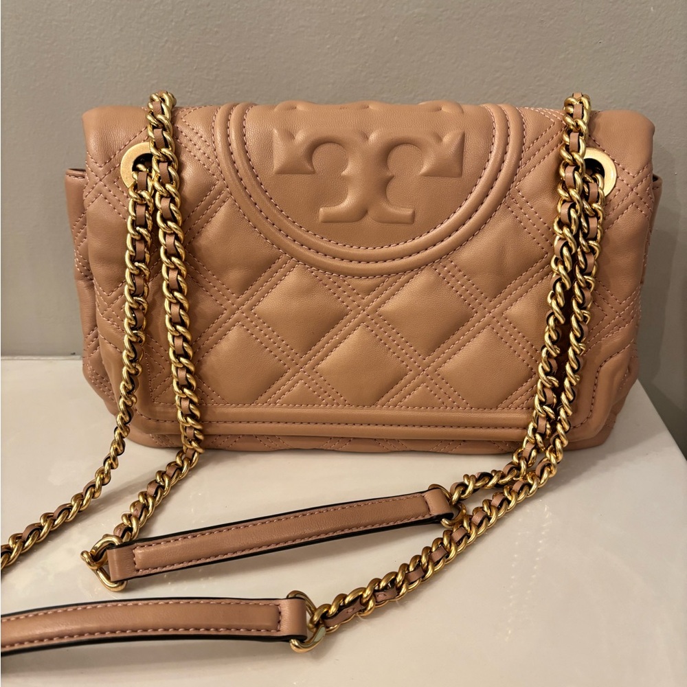 Tory Burch Tan Shoulder Bag with Quilted Design and Gold Chain Strap